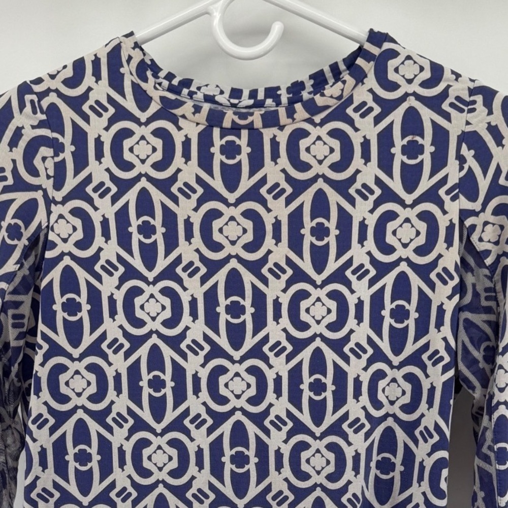 IBKUL Womens XS Blue White Geometric Long Sleeve Sun Shirt Mesh Panel Activewear